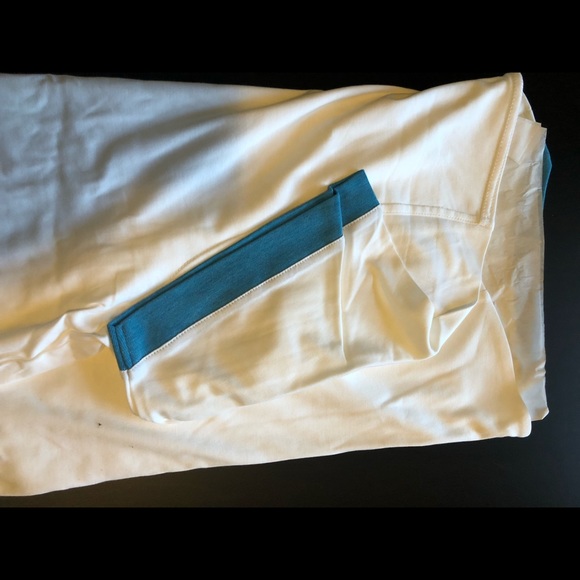 White Tee Shirt - Picture 4 of 6